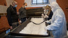 Rakev, v ní leí v kapucínské hrobce mumie barona Trencka (25. února 2017).