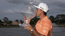Rickie Fowler po triumfu na turnaji Honda Classic. Rickie Fowler po triumfu na turnaji Honda Classic.