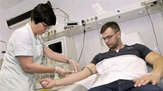 Dárcem kostní dřeně s pořadovým číslem 70 000 je student medicíny František... Dárcem kostní dřeně s pořadovým číslem 70 000 je student medicíny František...