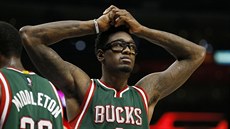 Larry Sanders v dresu Milwaukee Larry Sanders v dresu Milwaukee