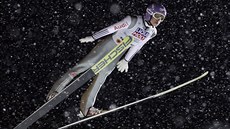 Německý skokan na lyžích Andreas Wellinger během smíšeného závodu Německý skokan na lyžích Andreas Wellinger během smíšeného závodu