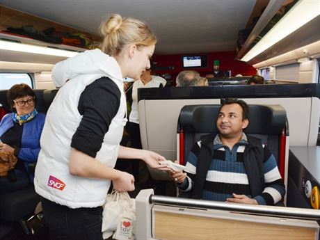 Sttn dopravce SNCF nasad na trasu nov jednotky TGV Ocane. Vlak me jet...