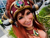 Cosplay na akci Blizzcon - Alexstrasza Cosplay na akci Blizzcon - Alexstrasza
