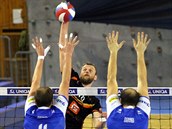 Karlovarský blokař Tomáš Široký, který nastoupil proti Ostravě na postu... Karlovarský blokař Tomáš Široký, který nastoupil proti Ostravě na postu...