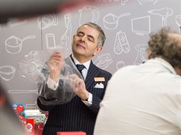 Rowan Atkinson pi natáení pokraování Lásky nebeské (23. února 2017)