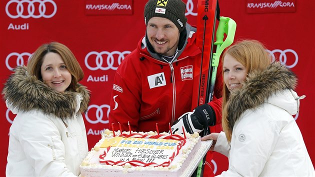 Marcel Hirscher dokonil slalom v Kranjsk Goe na tvrtm mst, a slav tak mal kilov globus.