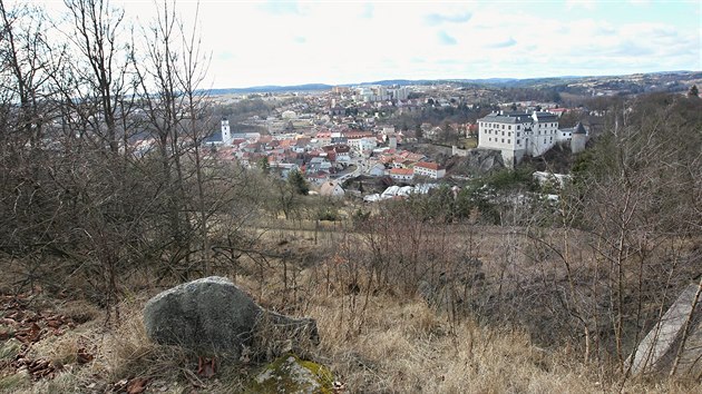 Takov bude z nov kavrny vhled na nejvy most na D1 i na msto. Mezi nejvznamnj pamtky pat zmek.