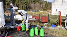 Na Chebsku začala likvidace dvou chovů drůbeže kvůli ptačí chřipce. S ohledem... Na Chebsku začala likvidace dvou chovů drůbeže kvůli ptačí chřipce. S ohledem...