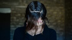 Čtrnáctiletá Hawain strávila v zajetí Islámského státu měsíc a půl. Nyní žije v... Čtrnáctiletá Hawain strávila v zajetí Islámského státu měsíc a půl. Nyní žije v...