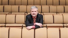 Josef Krečmer, umělecký ředitel a dramaturg festivalu Pardubické hudební jaro... Josef Krečmer, umělecký ředitel a dramaturg festivalu Pardubické hudební jaro...