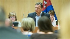 Pavel Marek (na snímku) čelí kritice z mnoha stran. Pavel Marek (na snímku) čelí kritice z mnoha stran.