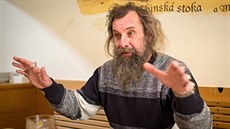 V Masných krámech si dal Miloslav Steinbauer kroužkovaný ležák. „Na Bali vůbec... V Masných krámech si dal Miloslav Steinbauer kroužkovaný ležák. „Na Bali vůbec...