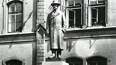 Původní socha T. G. Masaryka v Lounech. Původní socha T. G. Masaryka v Lounech.