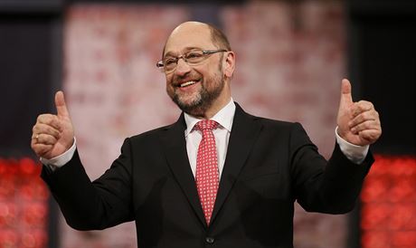 Martin Schulz na nedlním sjezdu SPD (19. bezna 2017)