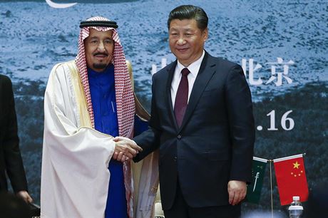 Saúdskoarabský král Salmán a ínský prezident Si in-pching.