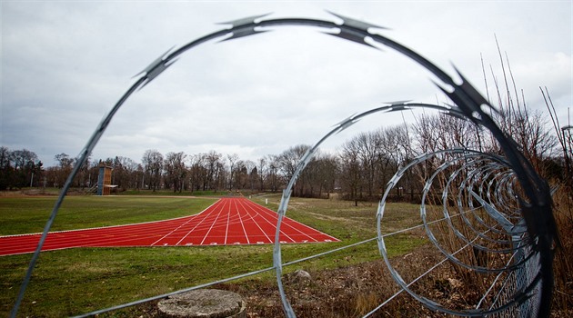 Atletický stadion v Hradci Králové, na nm trénují profesionální hasii.