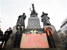 Demonstrace proti smrnici omezující drení zbraní na Václavském námstí (15....