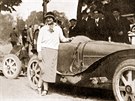 Elika Junková se v roce 1927 stala absolutním vítzem závodu Brno  Sobice.