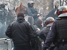 Fotbalový zápas Opavy s Ostravou poznamenaly násilnosti zejména hostujících...