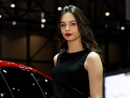 Modelky a hostesky enevského autosalonu 2017