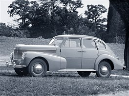 1947: V tomto roce je výroba osobních aut obnovena. Zásadními modely zstávají...