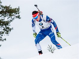 Michal Krm ve sprintu v Kontiolahti.