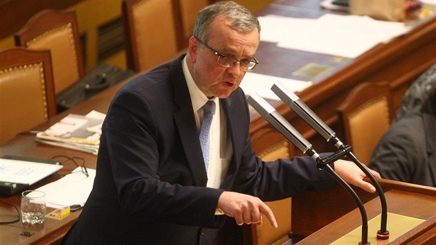 Miroslav Kalousek mluv v Poslaneck snmovn k dajnm daovm podvodm ministra financ (15. bezen 2017).