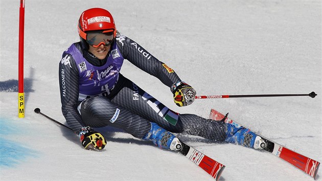 Federica Brignoneov na trati obho slalomu v Aspenu