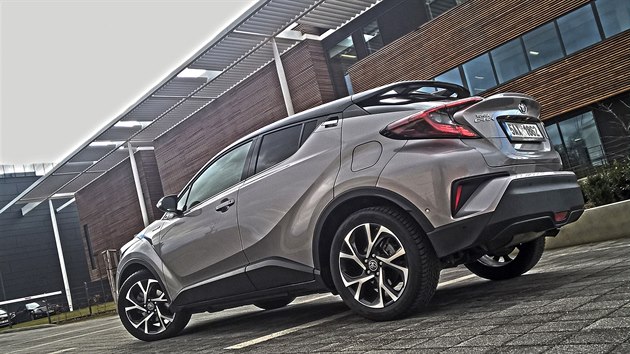 Neobvykl tvary nov Toyoty C-HR bud emoce.