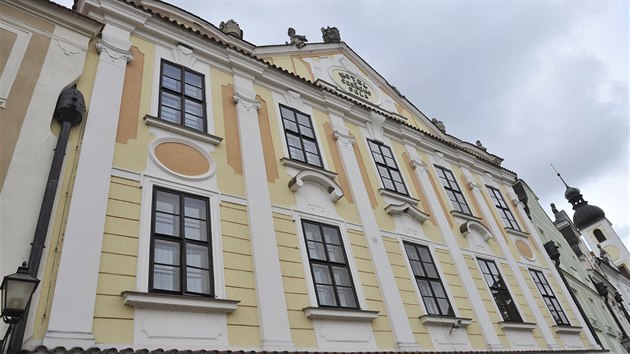 Hotel U ernho orla v Teli. Stoj na krsnm nmst Zacharie z Hradce zapsanm v seznamu UNESCO.