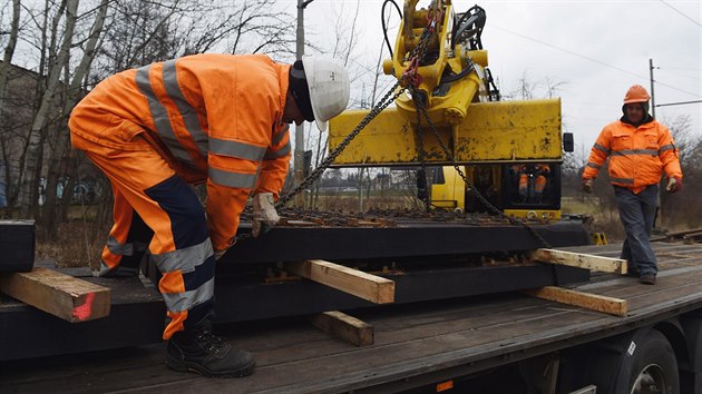 Tramvajov mosty na Plzesk ulici v Ostrav, kter jsou ve patnm stavu, se budou v dubnu zavrat a bourat, na jejich mst vzniknou nov mosty.