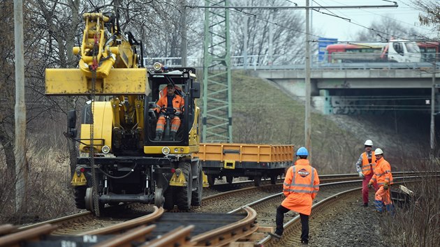 Tramvajov mosty na Plzesk ulici v Ostrav, kter jsou ve patnm stavu, se budou v dubnu zavrat a bourat, na jejich mst vzniknou nov mosty.