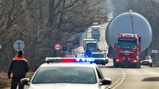 Ob ndr na sirovodk putovala z Hradce Krlov pes Jinsko do Mlnka (17.3.2017).