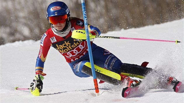 Mikaela Shiffrinov na trati slalomu v Aspenu