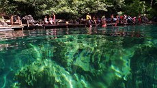Jezero Kayangan je považováno za nejčistší jezero na Filipínách. Jezero Kayangan je považováno za nejčistší jezero na Filipínách.