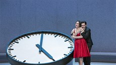 Michael Fabiano a Sonja Joneva v inscenaci La traviaty v Metropolitní opee