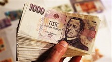 Česká národní banka (ČNB) na tiskové konferenci ukázala zadržené padělané a... Česká národní banka (ČNB) na tiskové konferenci ukázala zadržené padělané a...