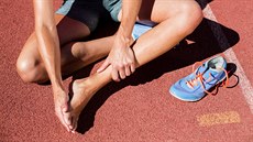 Klenba, koleno, hamstringy, je toho tolik, co může běžce na nohou potrápit Klenba, koleno, hamstringy, je toho tolik, co může běžce na nohou potrápit