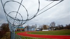 Atletický stadion v Hradci Králové, na nm trénují profesionální hasii.