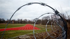 Atletický stadion v Hradci Králové, na němž trénují profesionální hasiči. Atletický stadion v Hradci Králové, na němž trénují profesionální hasiči.