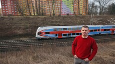 Martin Boček nechce, aby mu pod okny stavěly vlaky. Se sousedy se snaží... Martin Boček nechce, aby mu pod okny stavěly vlaky. Se sousedy se snaží...