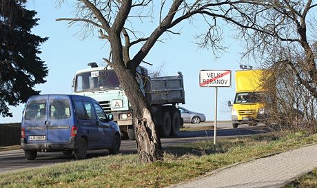 Obyvatelé Velkého Beranova netrpliv volají po vybudování obchvatu.