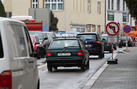 Doprava v havlíkobrodské Humpolecké ulici je ásten omezena u od poloviny...