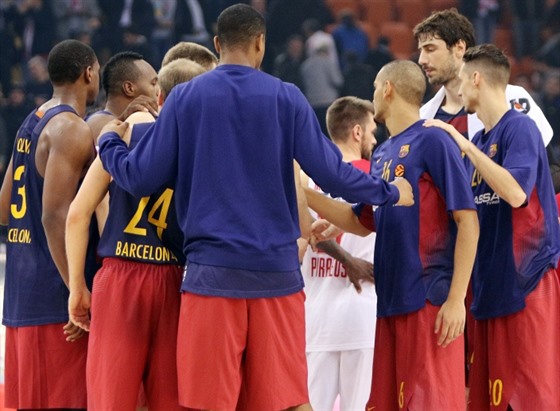 Basketbalisté FC Barcelona po zápase s Olympiakosem Pireus