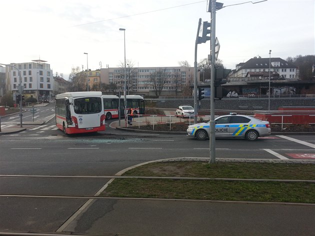 Dopravní nehoda autobusu Van Holl