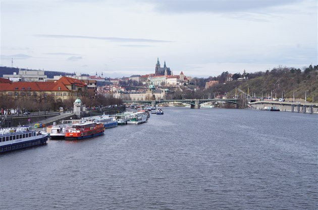 Pístavit u echova mostu