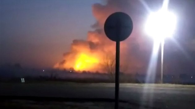 Exploze vojenskho skladu u ukrajinskho msta Balakleja (23. bezna 2017)