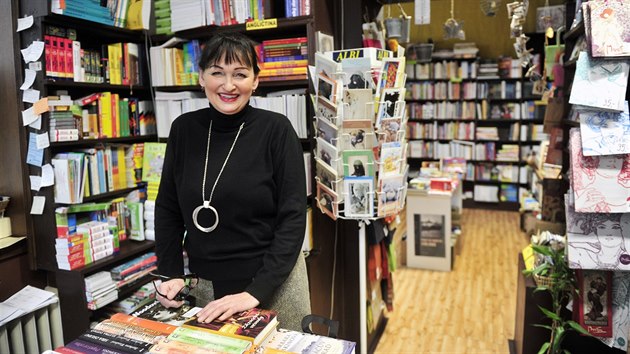 Jitka Kivnkov, kter m obchod s knihami v Komenskho ulici v Jihlav, m svou prci rda.