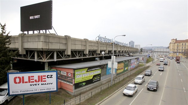 Autobusov ndra Zvonaka hodnot Bran i cestujc jako jedno z nejmn pjemnch mst ve mst.