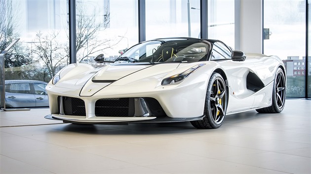 Ferrari LaFerrari Aperta